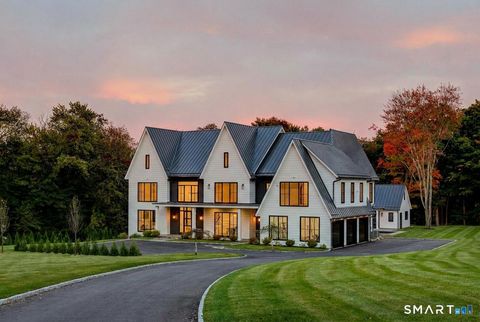 Photo of 729 Smith Ridge Road, New Canaan, CT 06840 (MLS # 24157130)