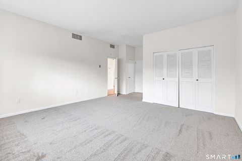 Tiny photo for 3200 Park Avenue #5C2, Bridgeport, CT 06604 (MLS # 24178544)