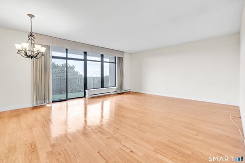 Tiny photo for 3200 Park Avenue #5C2, Bridgeport, CT 06604 (MLS # 24178544)