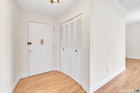 Tiny photo for 3200 Park Avenue #5C2, Bridgeport, CT 06604 (MLS # 24178544)
