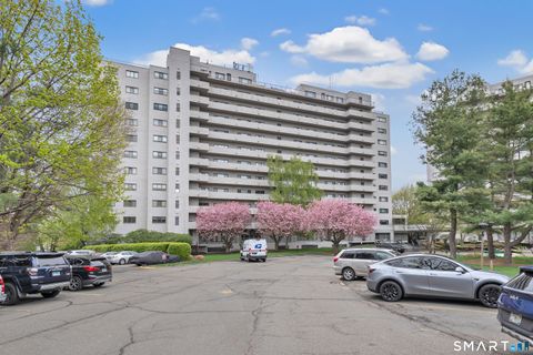 Tiny photo for 3200 Park Avenue #5C2, Bridgeport, CT 06604 (MLS # 24178544)