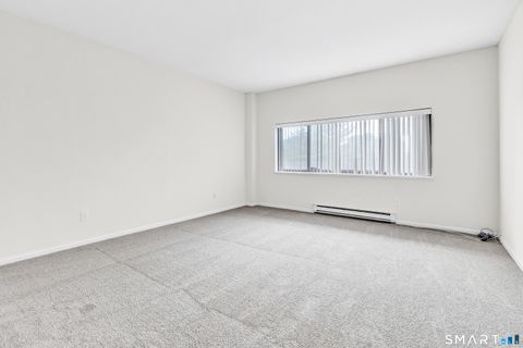 Tiny photo for 3200 Park Avenue #5C2, Bridgeport, CT 06604 (MLS # 24178544)