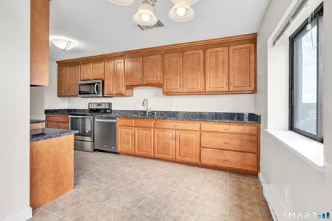 Tiny photo for 3200 Park Avenue #5C2, Bridgeport, CT 06604 (MLS # 24178544)