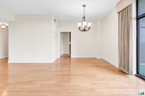 Tiny photo for 3200 Park Avenue #5C2, Bridgeport, CT 06604 (MLS # 24178544)