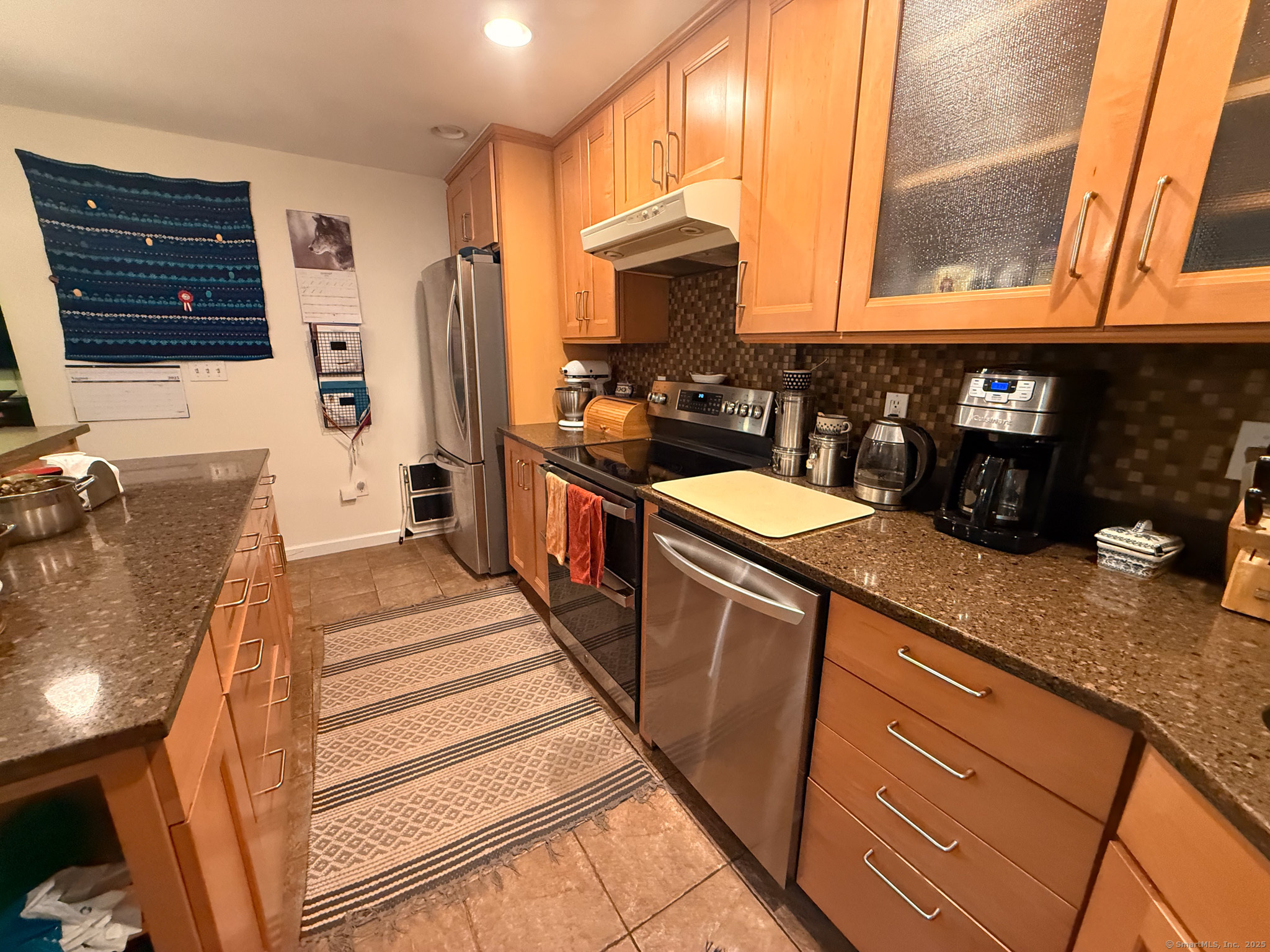 Farmington, Connecticut 06032, United States, 3 Bedrooms Bedrooms, ,2 BathroomsBathrooms,Residential,Active,193005