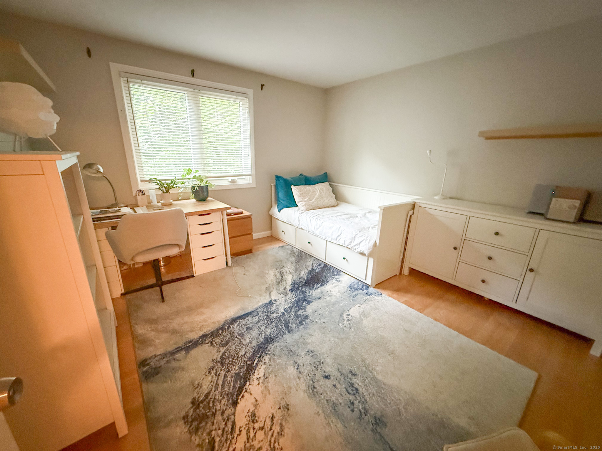 Farmington, Connecticut 06032, United States, 3 Bedrooms Bedrooms, ,2 BathroomsBathrooms,Residential,Active,193005