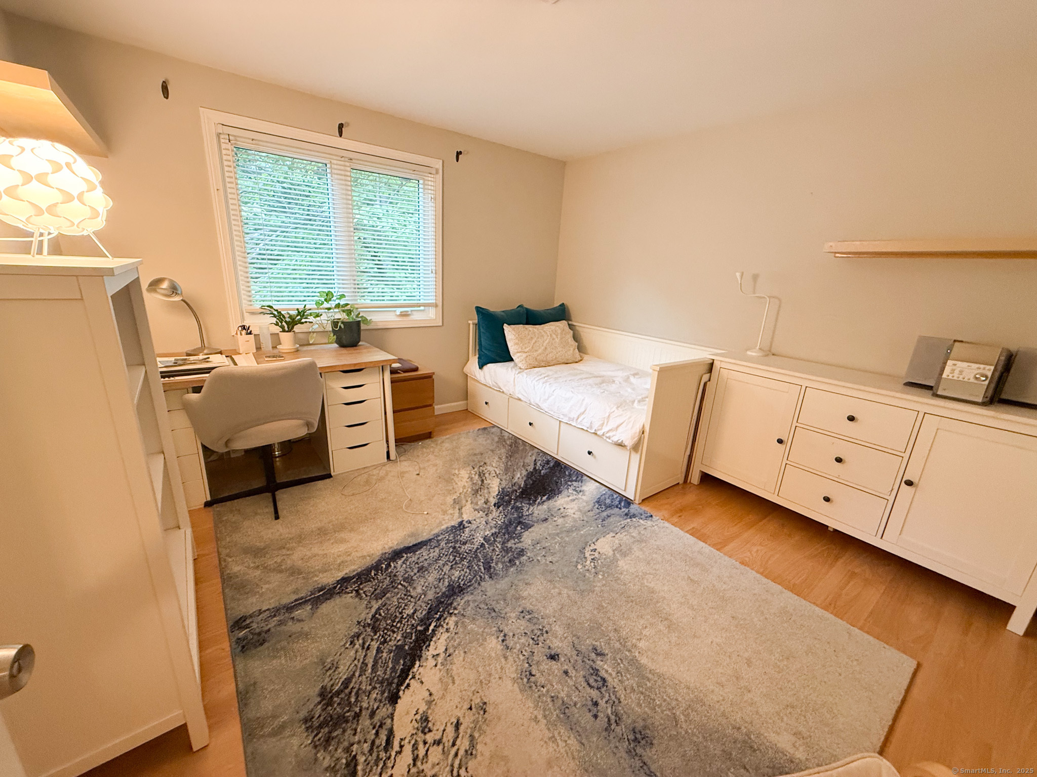 Farmington, Connecticut 06032, United States, 3 Bedrooms Bedrooms, ,2 BathroomsBathrooms,Residential,Active,193005