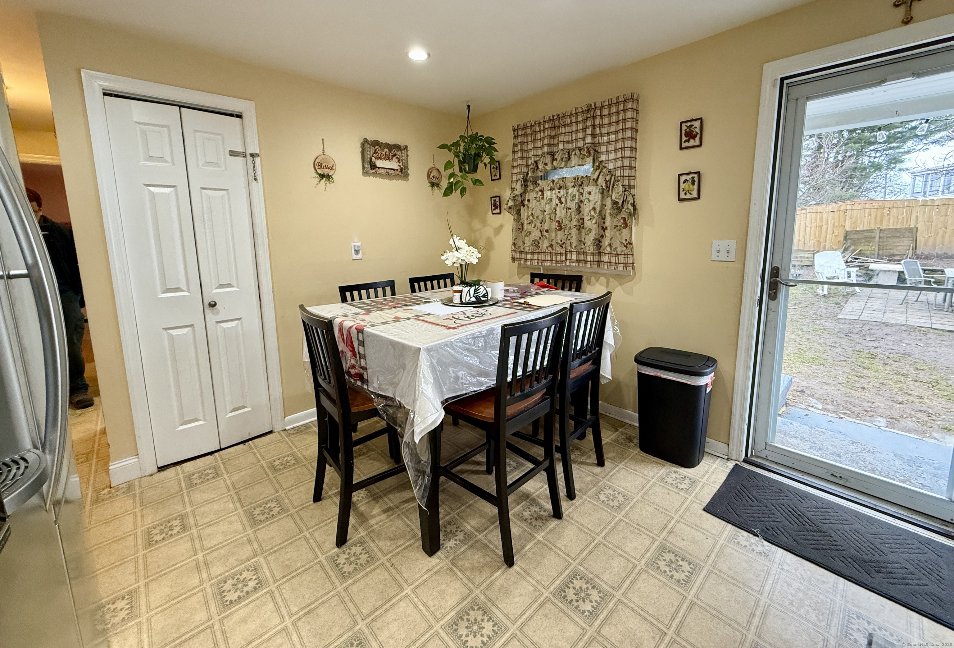 333 Exeter Street, Bridgeport, Connecticut image 11