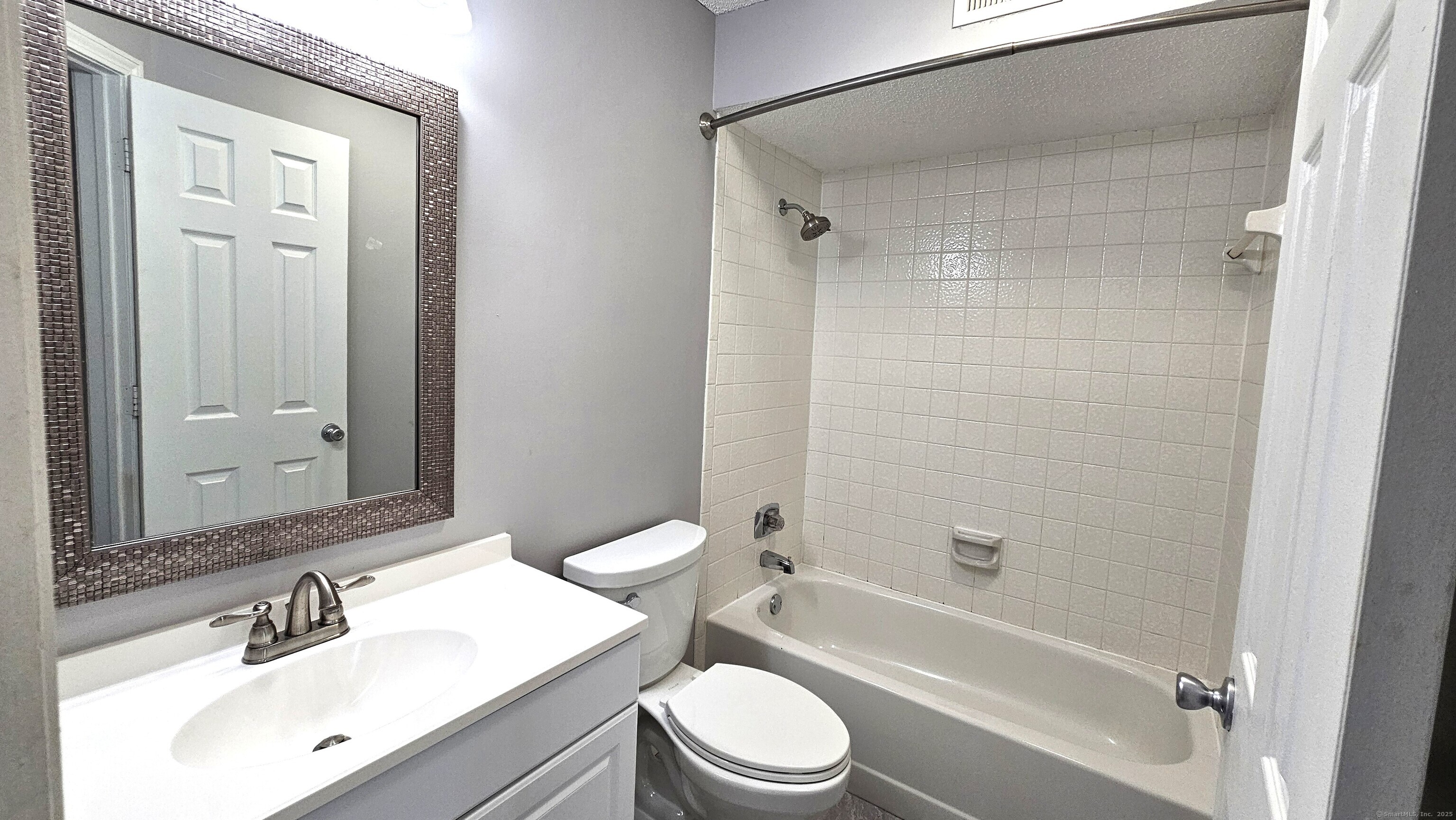 256 Carriage Crossing Lane #256, Middletown, Connecticut image 15