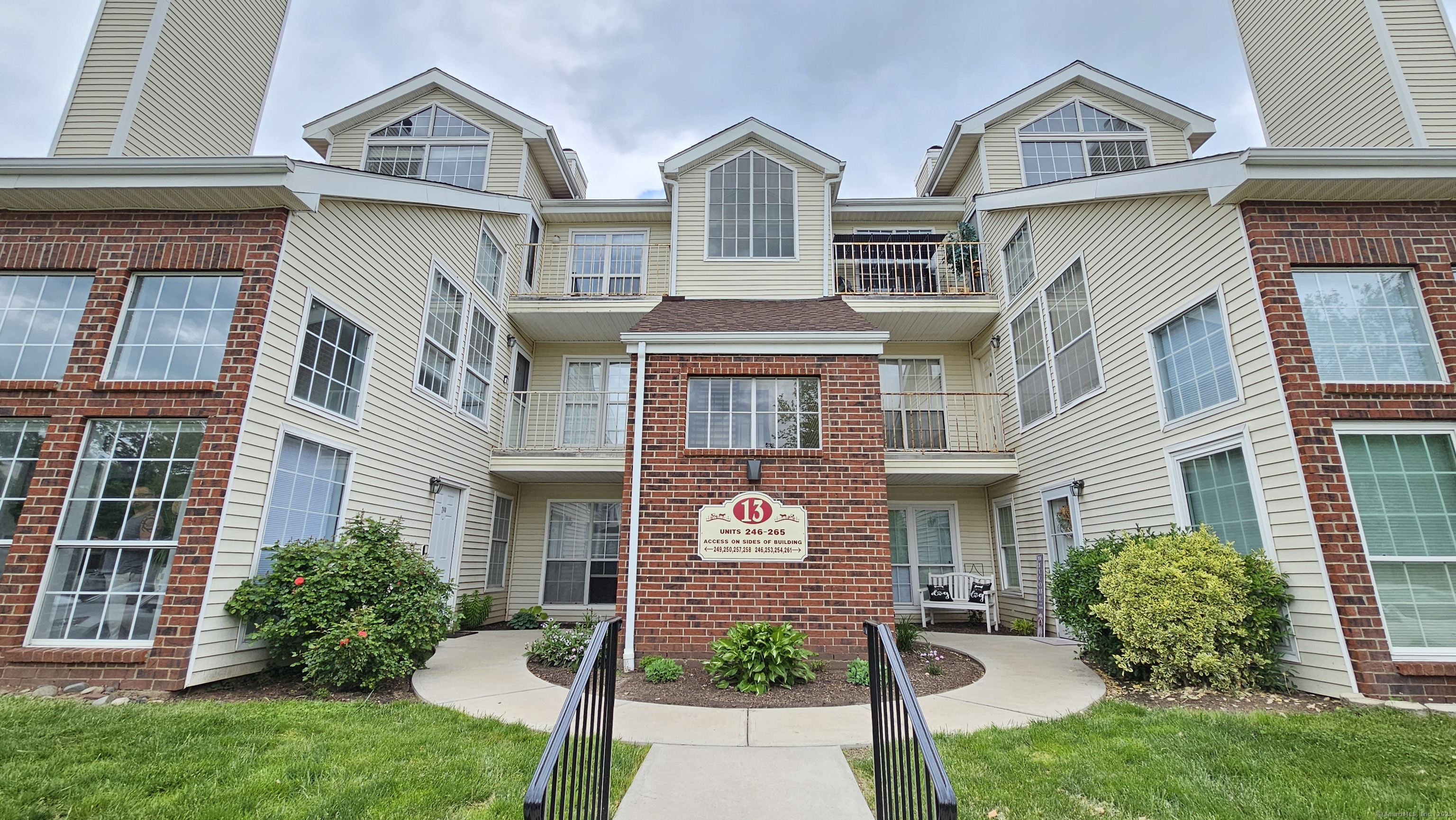 256 Carriage Crossing Lane #256, Middletown, Connecticut image 2