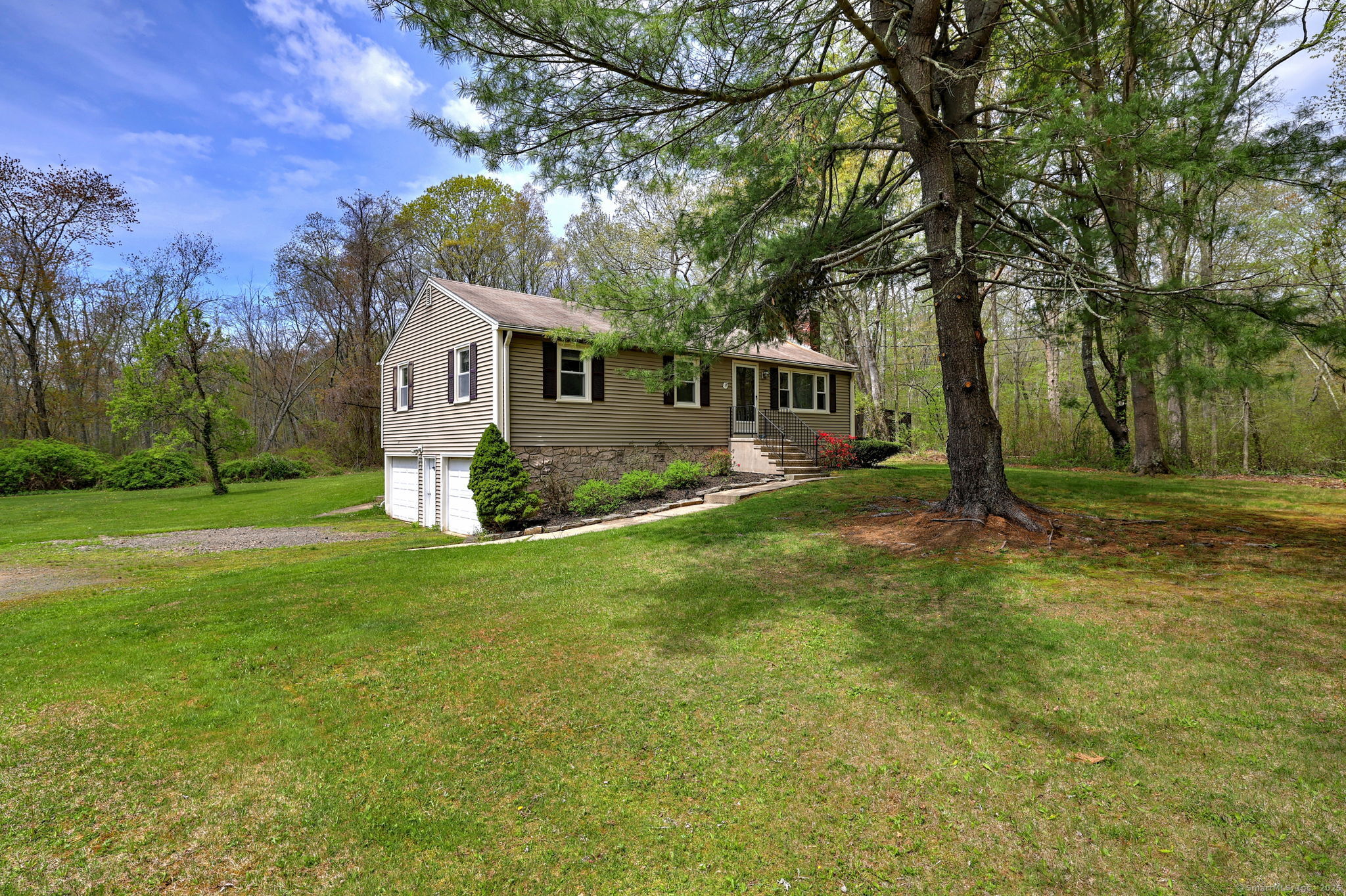 Property for Sale at Durham Road, Madison, Connecticut - Bedrooms: 3 
Bathrooms: 2 
Rooms: 8  - $428,000