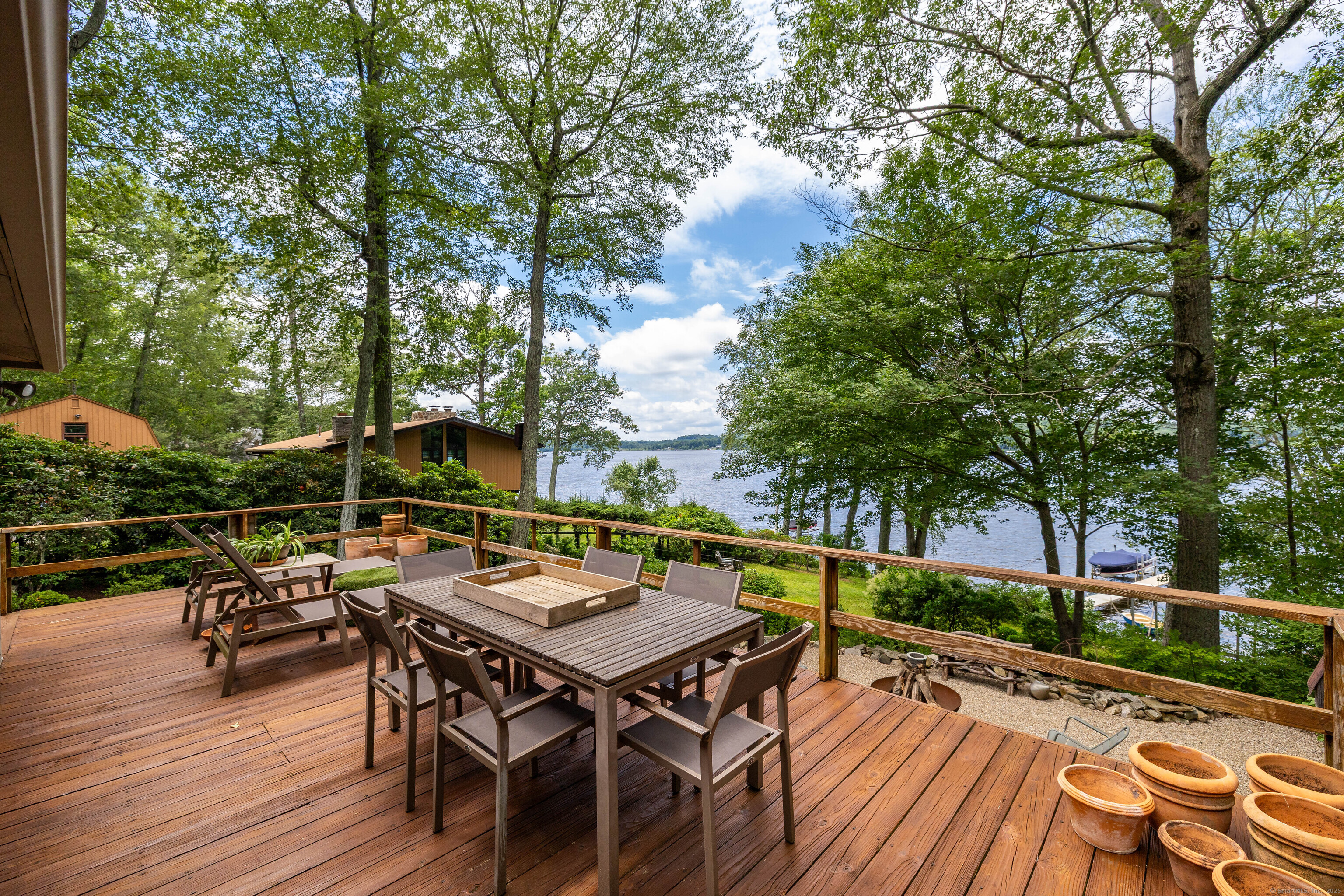 281 East Shore Road