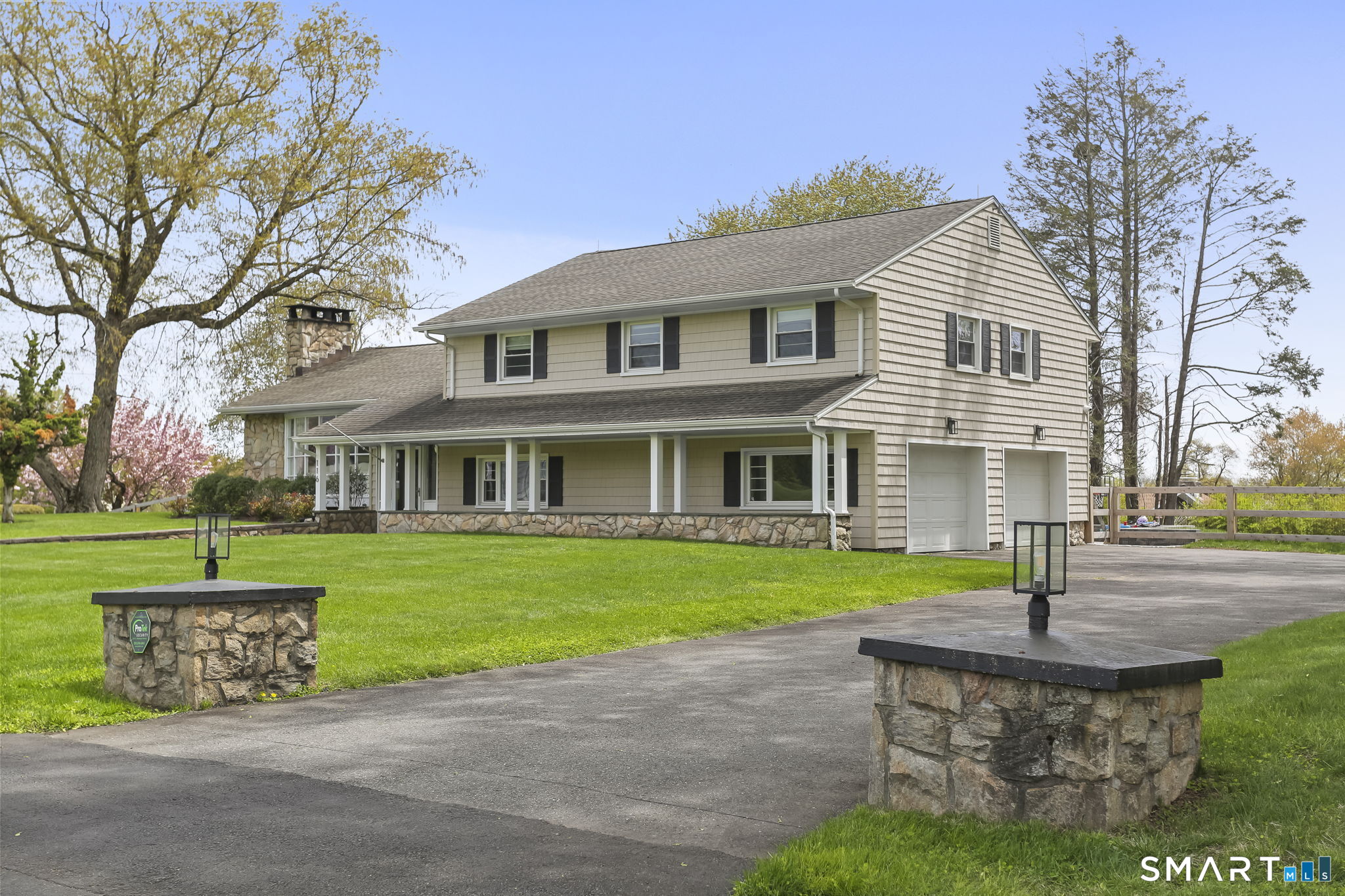 116 Far Horizons Drive