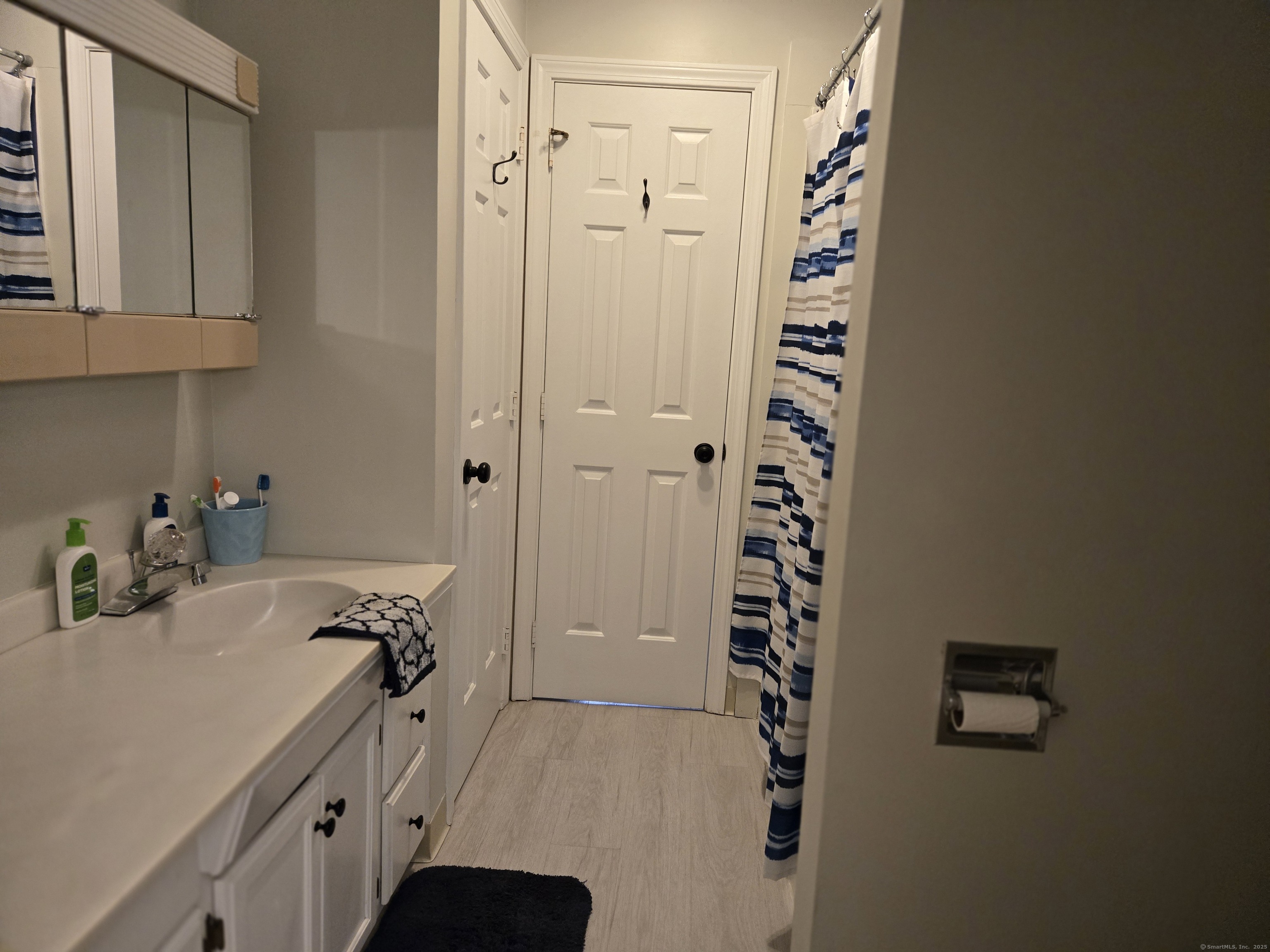 46 Founders Village #46, Clinton, Connecticut image 18