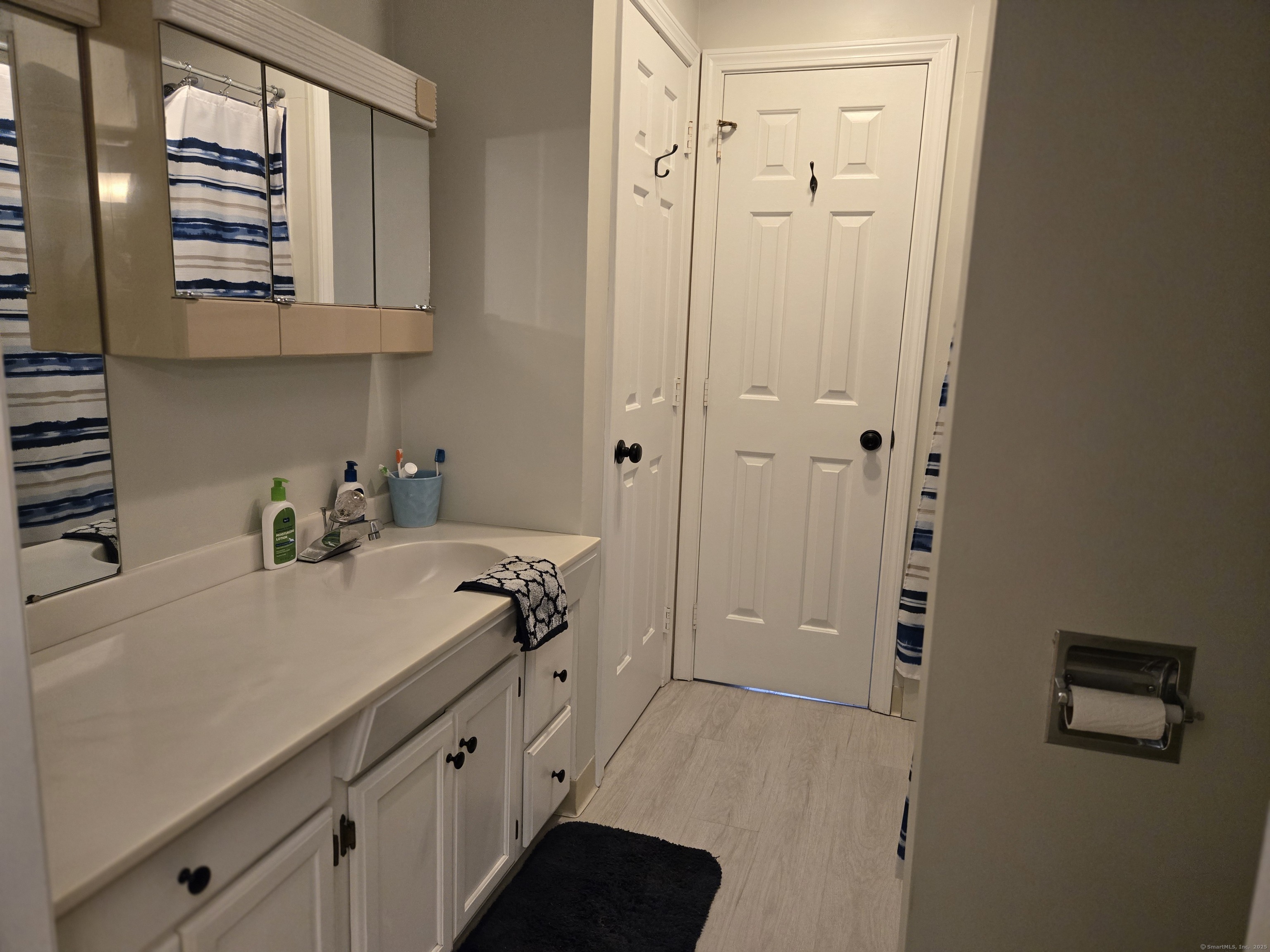 46 Founders Village #46, Clinton, Connecticut image 20