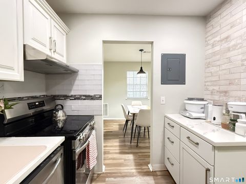 Tiny photo for 50 Greenhouse Road #49C, Bridgeport, CT 06606 (MLS # 24155551)