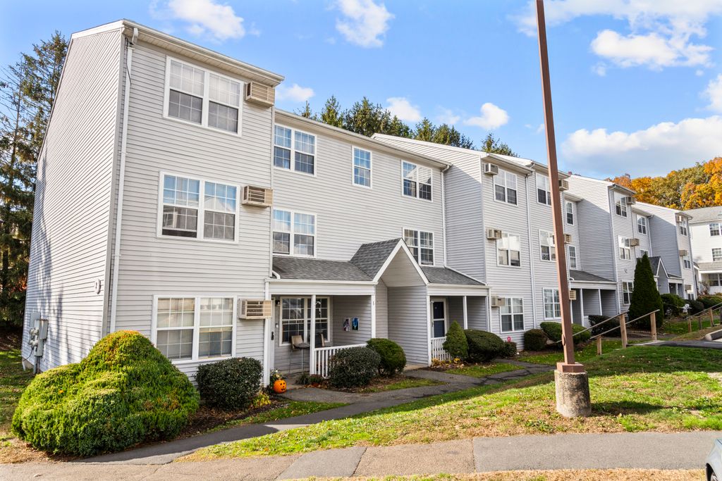 Photo of 89 Coleman Street #213, West Haven, CT 06516 (MLS # 24174602)