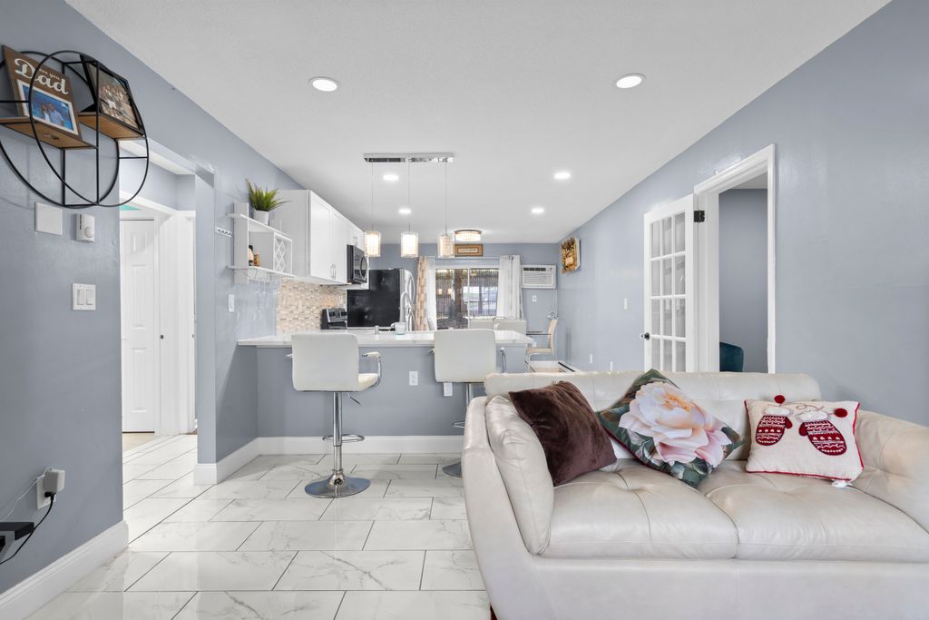 Photo of 89 Coleman Street #213, West Haven, CT 06516 (MLS # 24174602)