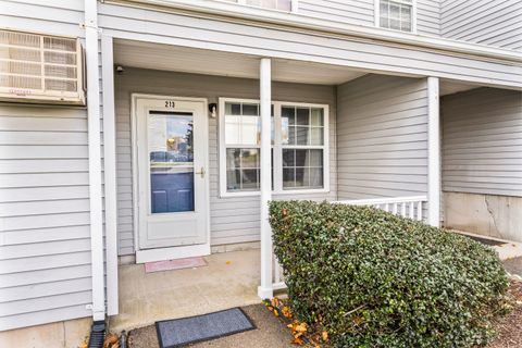 Photo of 89 Coleman Street #213, West Haven, CT 06516 (MLS # 24174602)