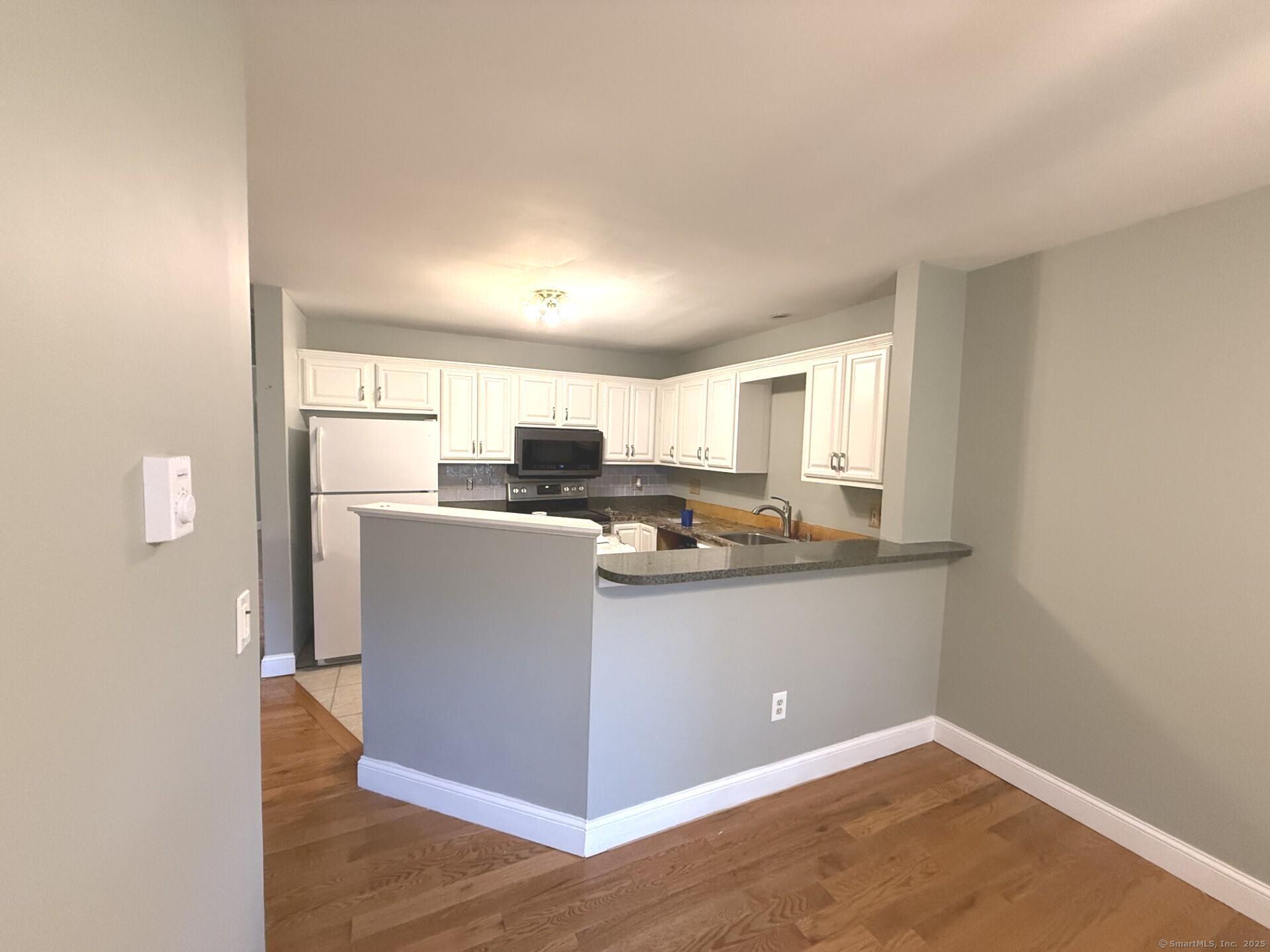 8 Rose Lane APT 26-10