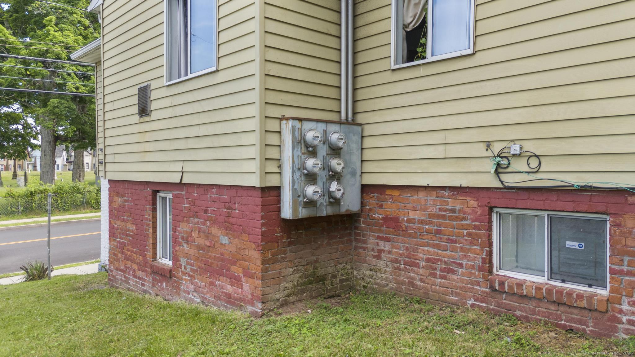 235 Hanover Street