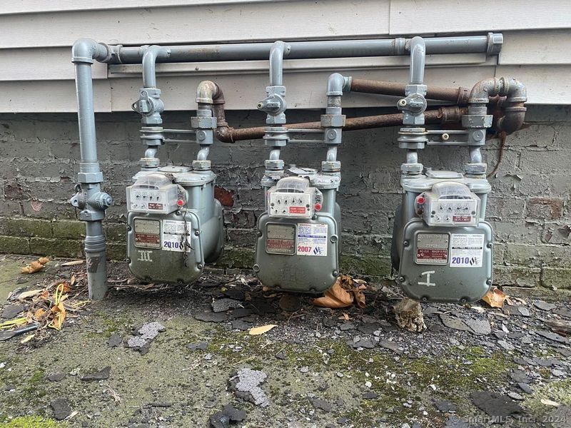 New Haven, Connecticut 06513, United States, 9 Bedrooms Bedrooms, ,3 BathroomsBathrooms,Residential,Pending,34647