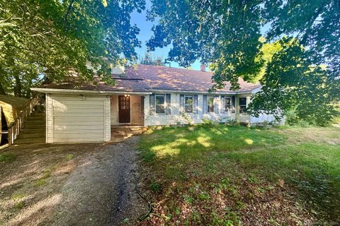 Homes For Sale - 24 Tatem Street<br/> Windham County, Putnam, CT 06260