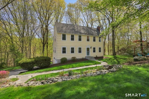 Homes For Sale - 9 Academy Road<br/> Trumbull, CT 06611