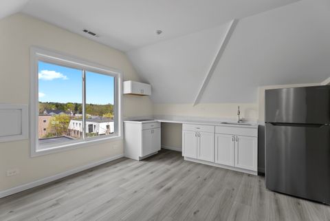 72 South Main Street 3B Wallingford CT 06492