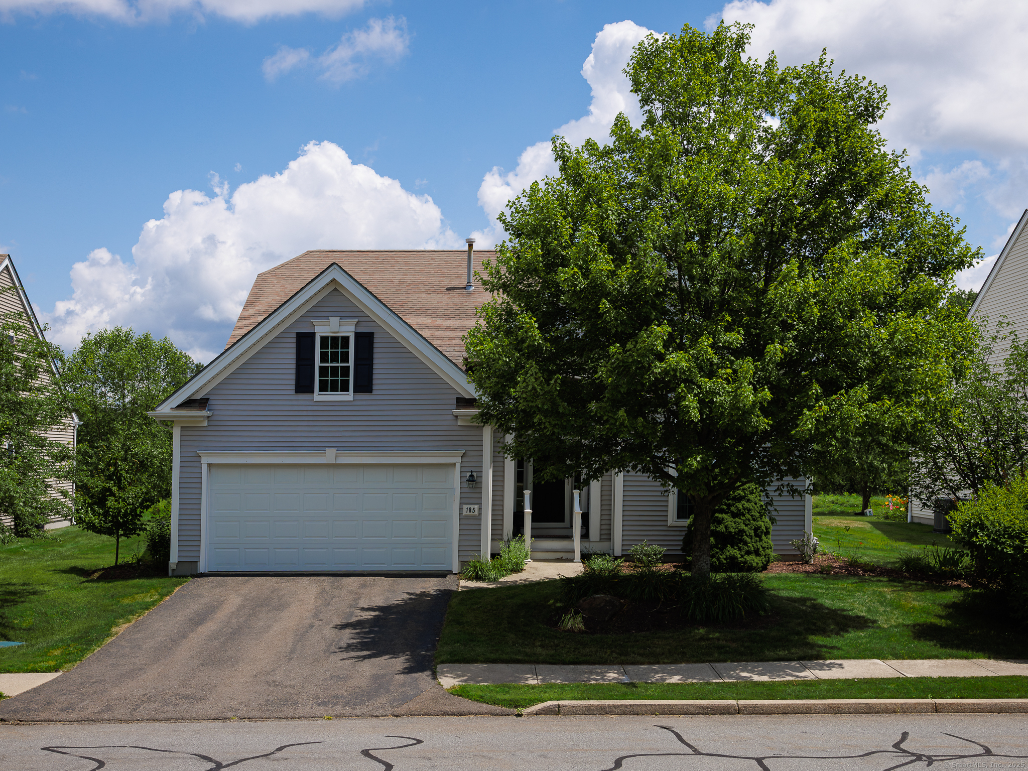 185 Country Club Drive 185
