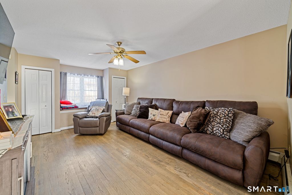 Photo of 68 Woodcrest Drive, Waterbury, CT 06708 (MLS # 24146244)