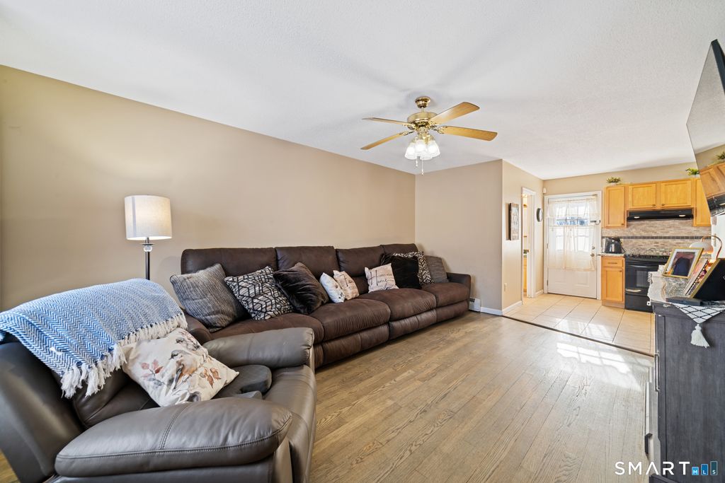 Photo of 68 Woodcrest Drive, Waterbury, CT 06708 (MLS # 24146244)