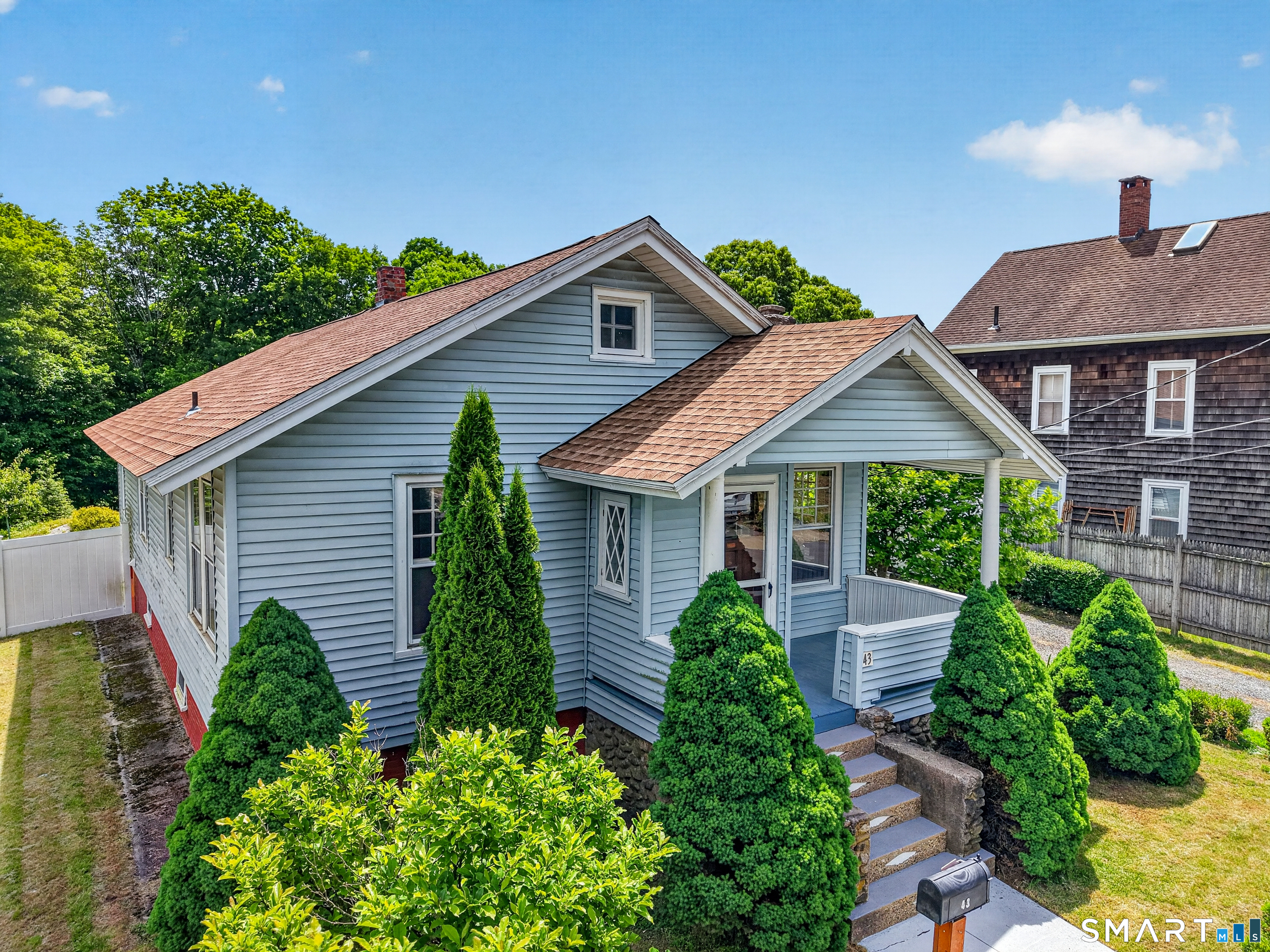 43 Hedge Avenue