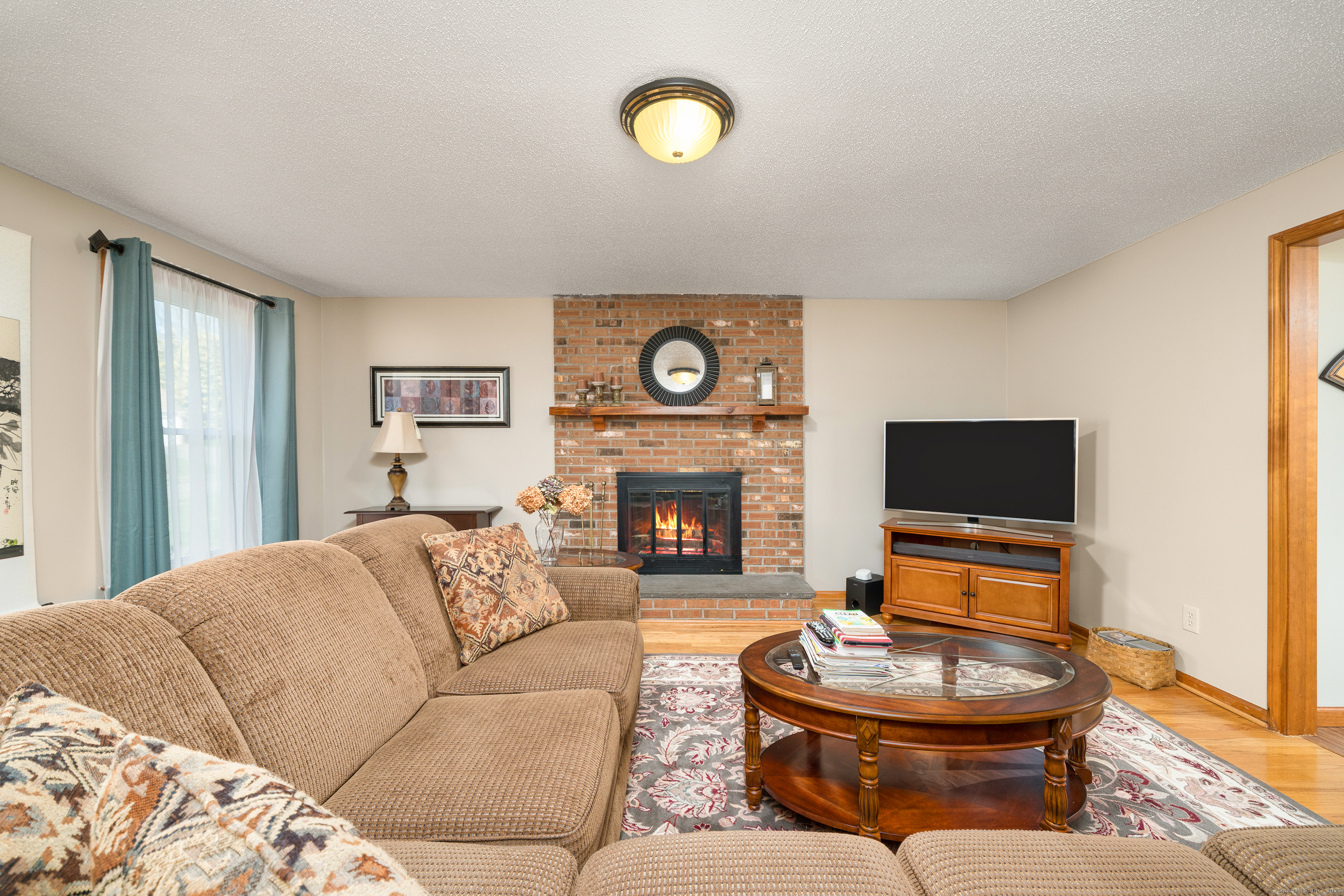 6 Brookfield Court