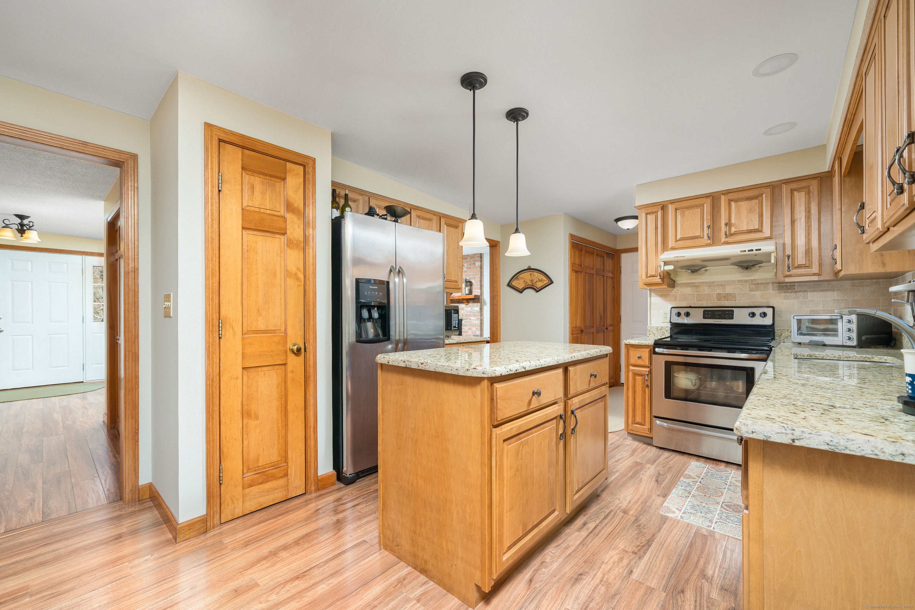 6 Brookfield Court, Cheshire, Connecticut image 13
