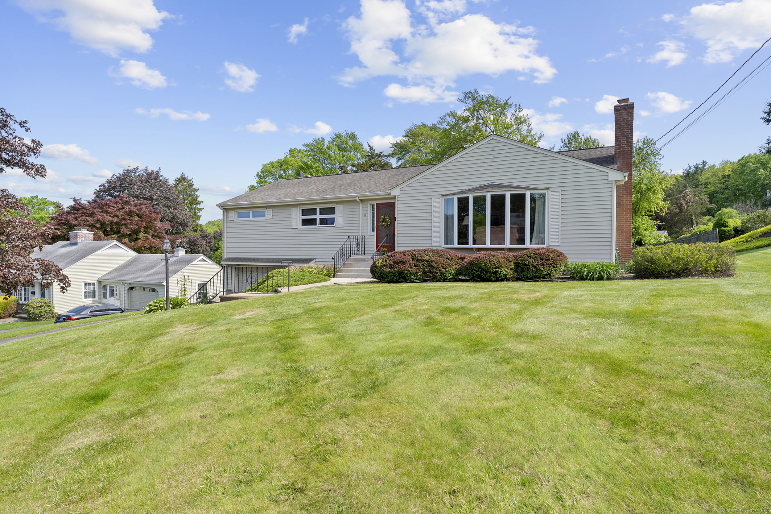 84 Ellsworth Boulevard