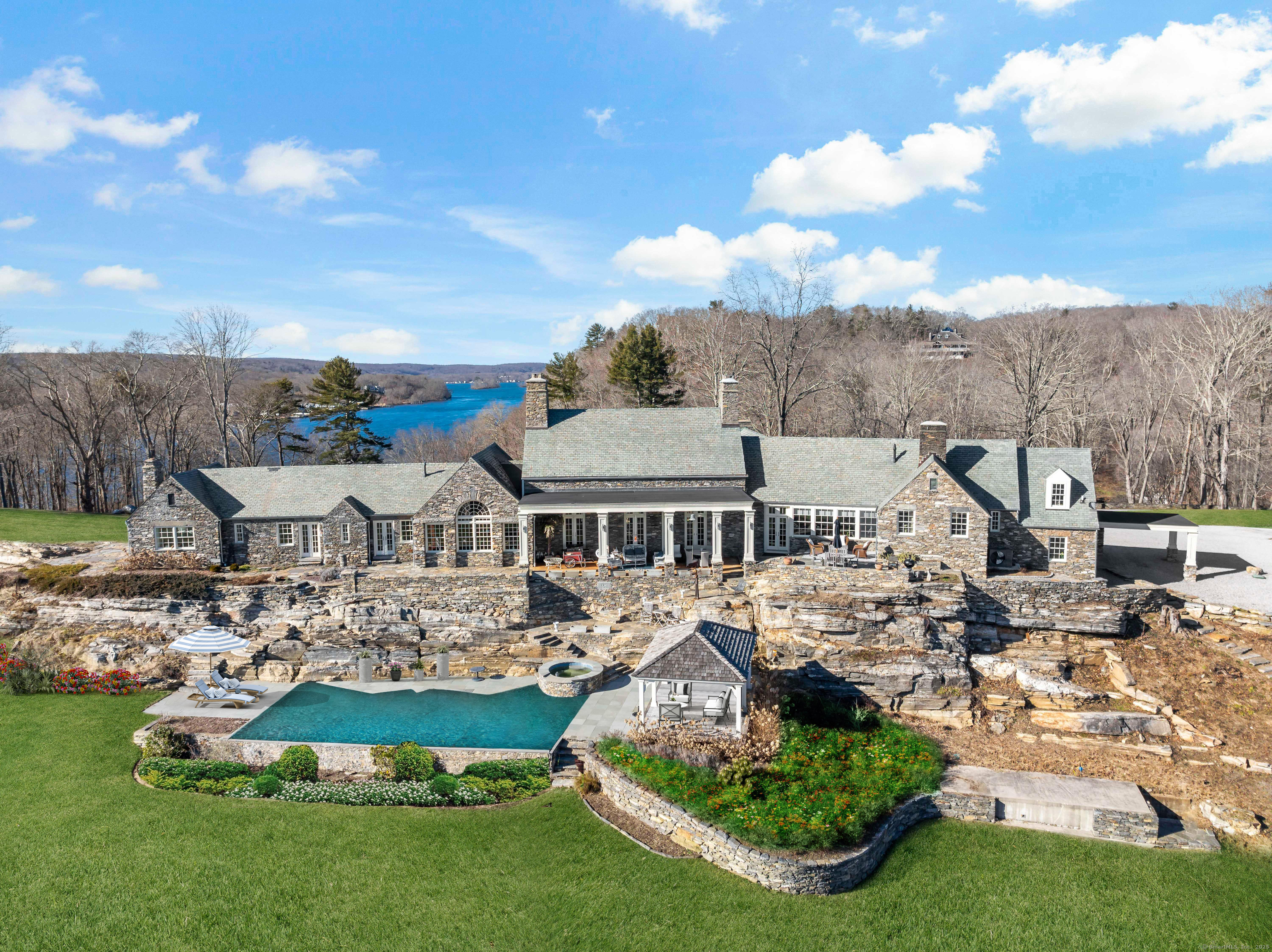 153 Ferry Road