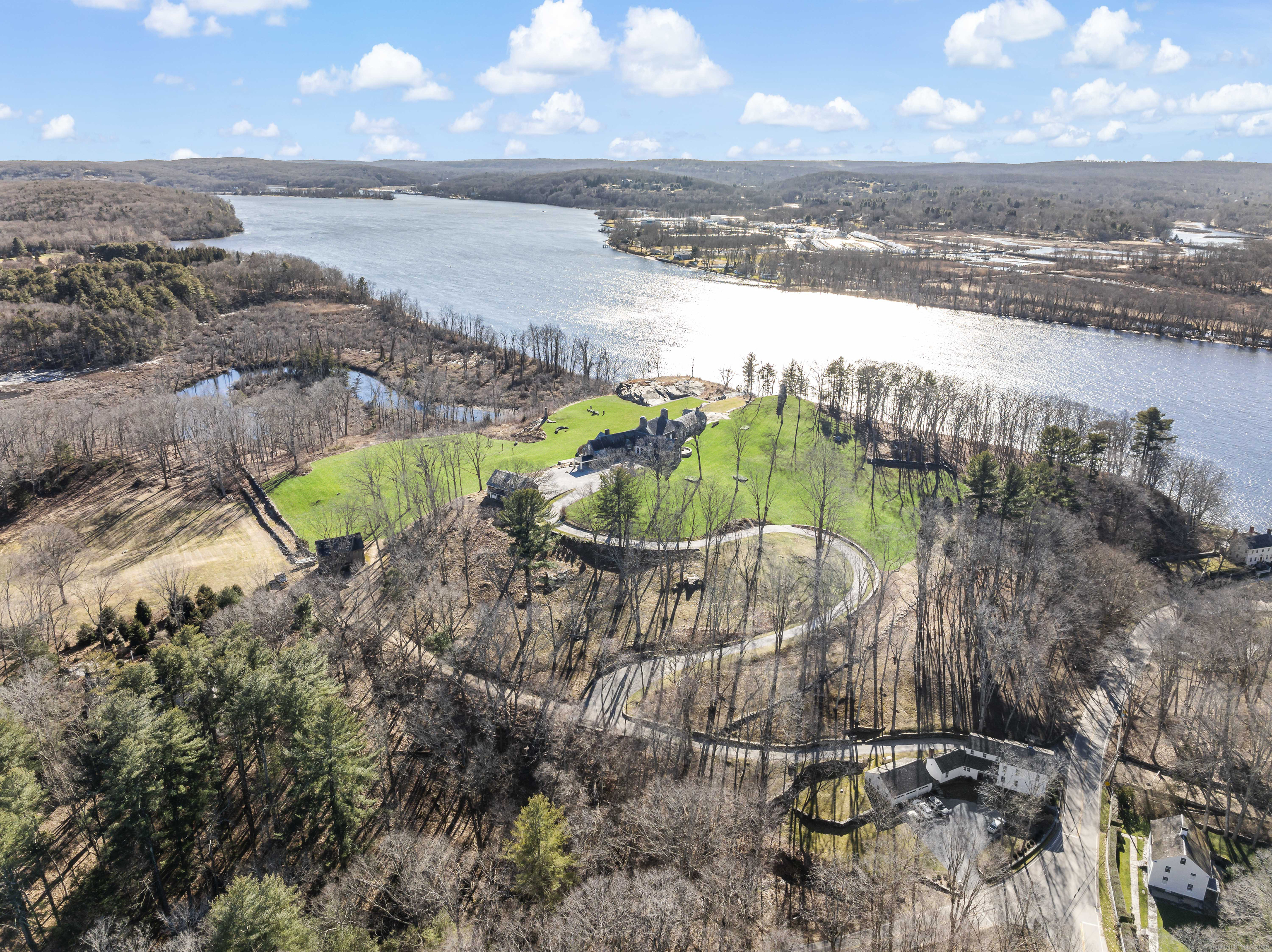 153 Ferry Road