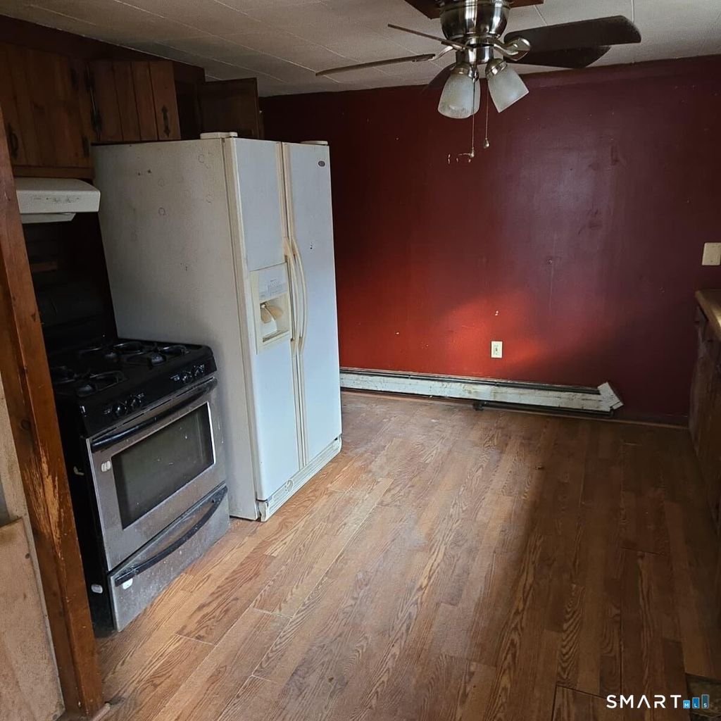 Photo of 150 Jackson Street, Thomaston, CT 06787 (MLS # 24149612)