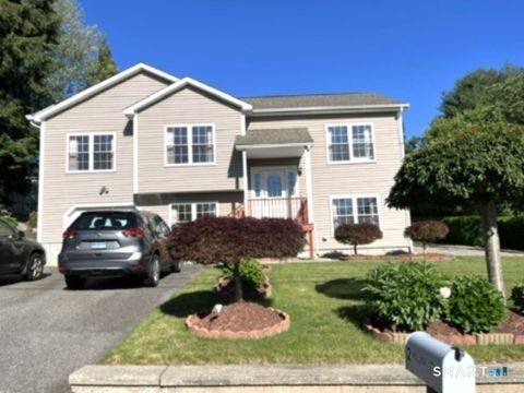 Homes For Sale - 2 Coolidge Street<br/> Norwich, CT 06360