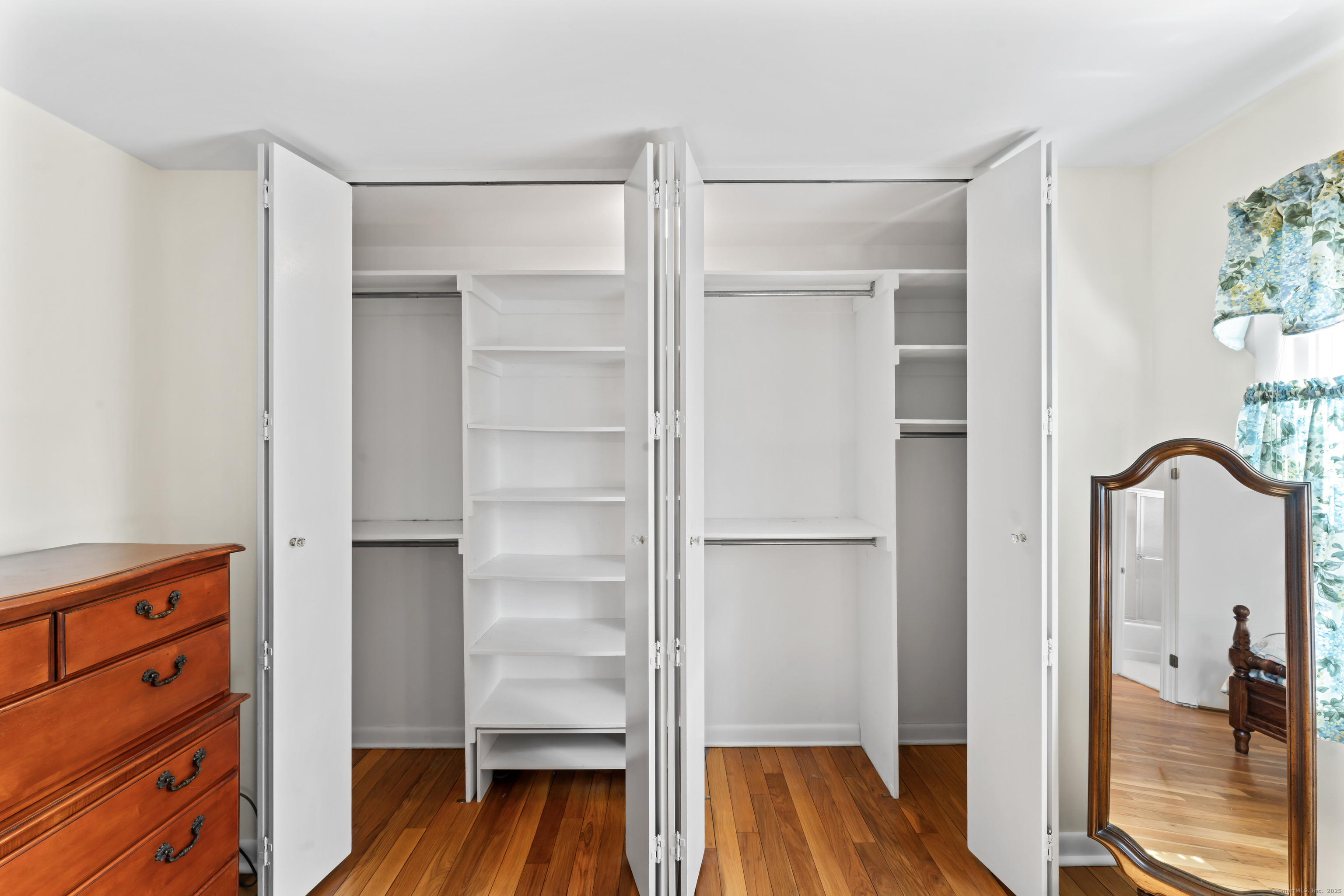155 Heritage Hill Road #APT B, New Canaan, Connecticut image 19
