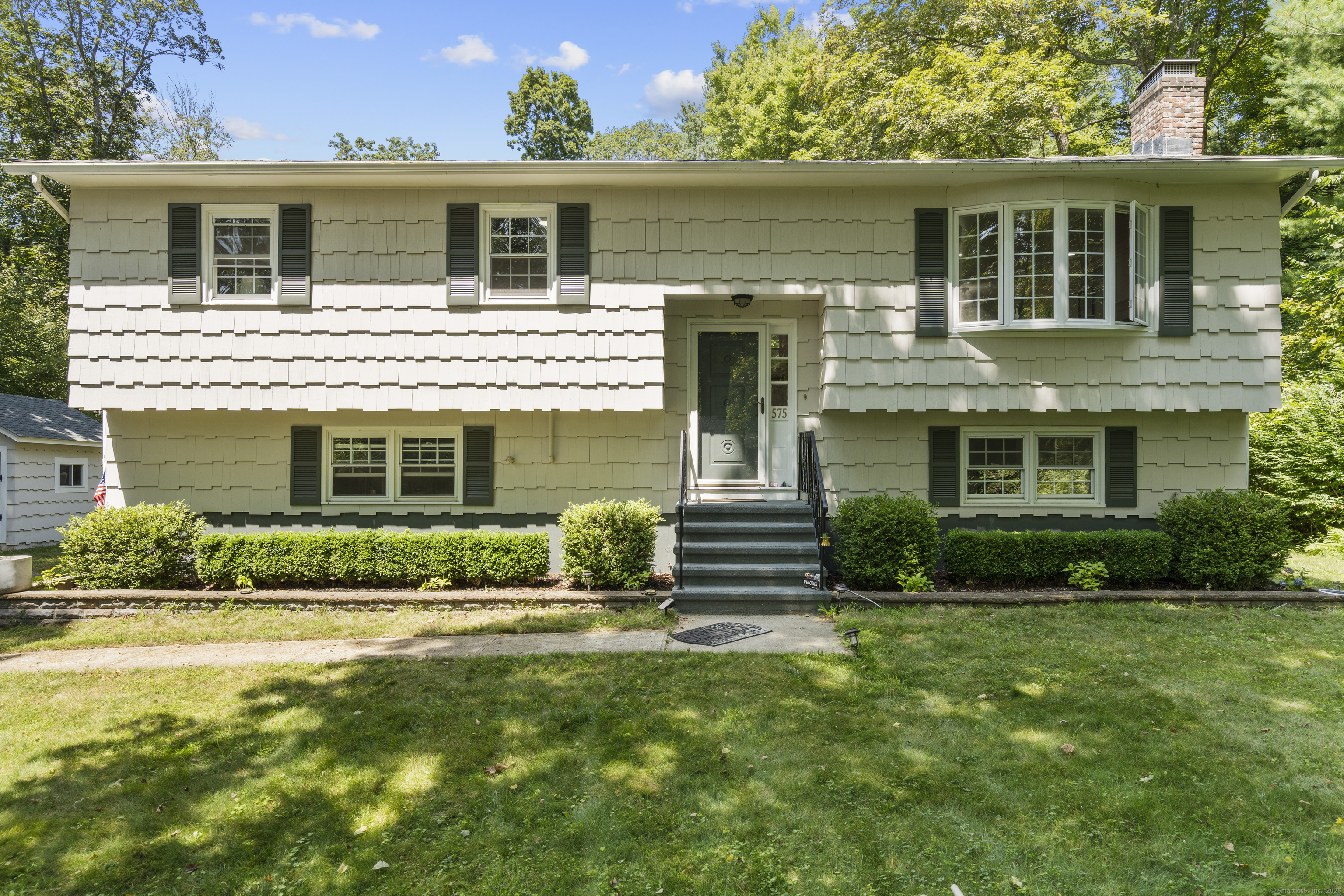 575 North Georges Hill Road