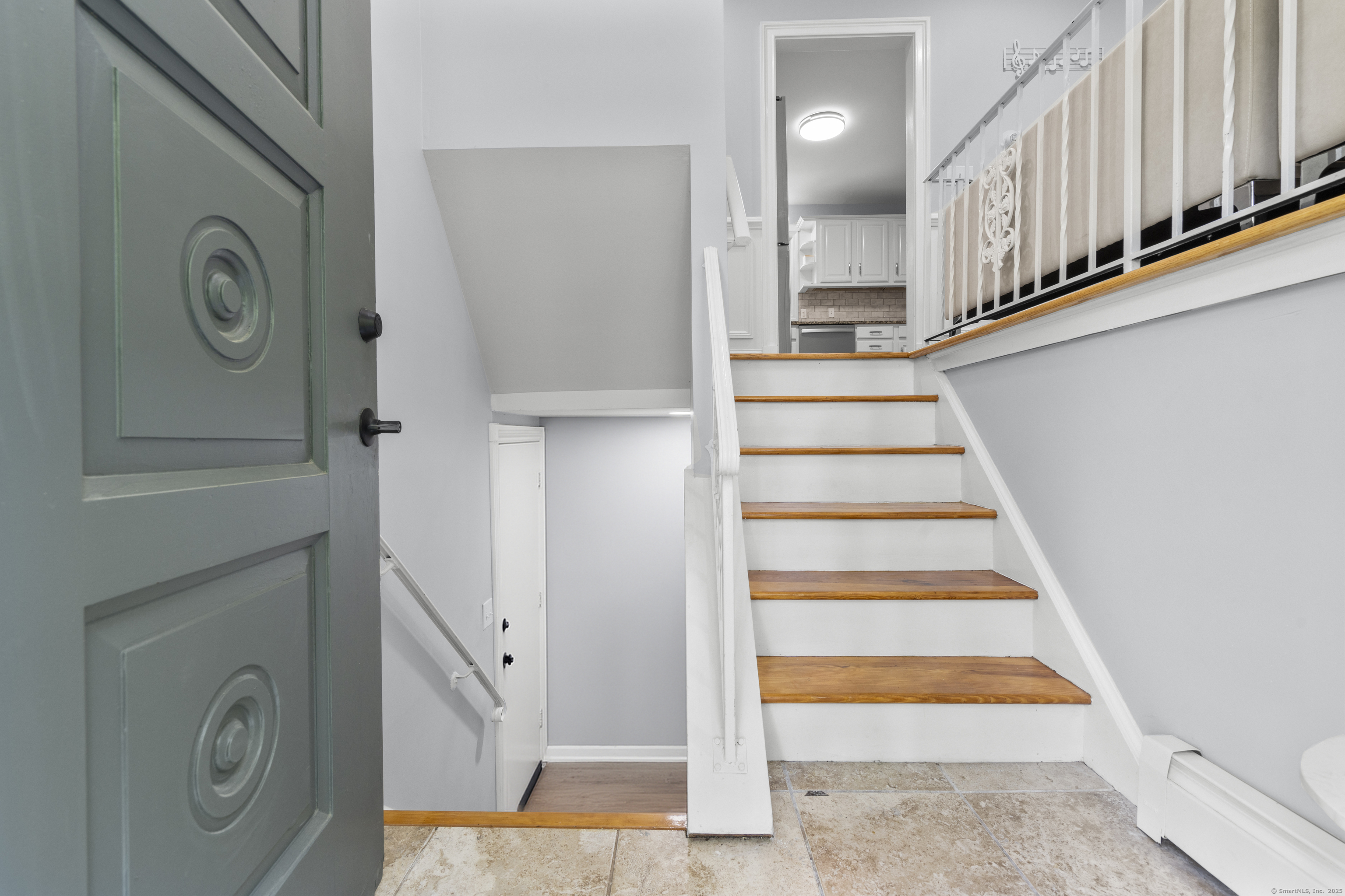 575 North Georges Hill Road
