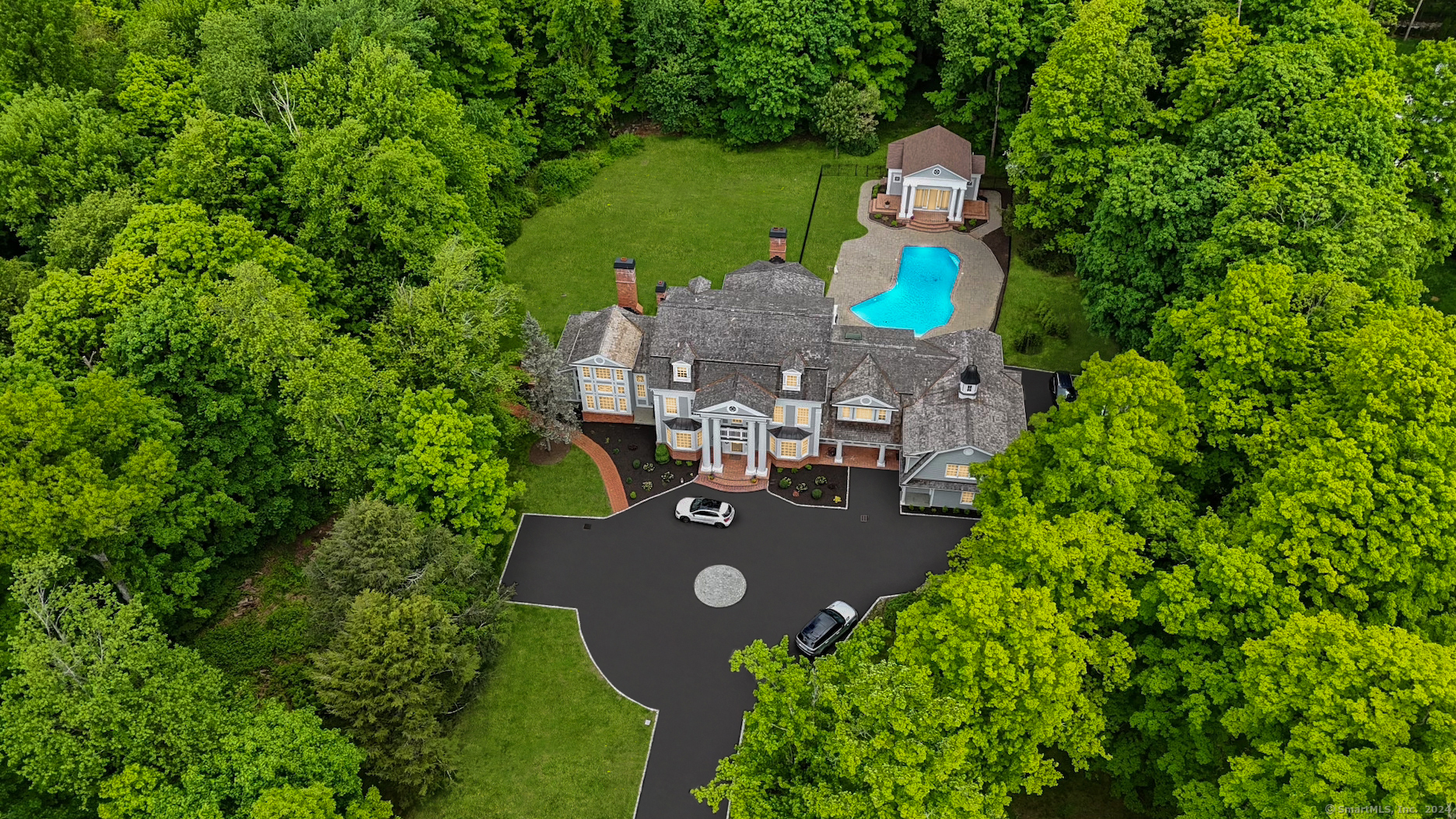 1421 Oenoke Ridge, New Canaan, Connecticut - 6 Bedrooms  
11 Bathrooms  
19 Rooms - 