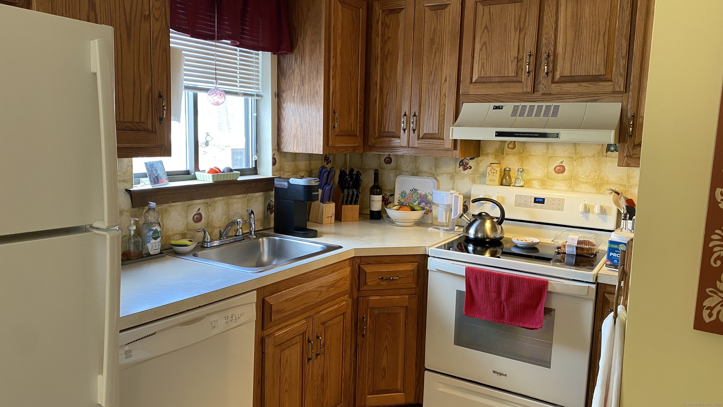 600 Clark Avenue #APT 9, Bristol, Connecticut image 3