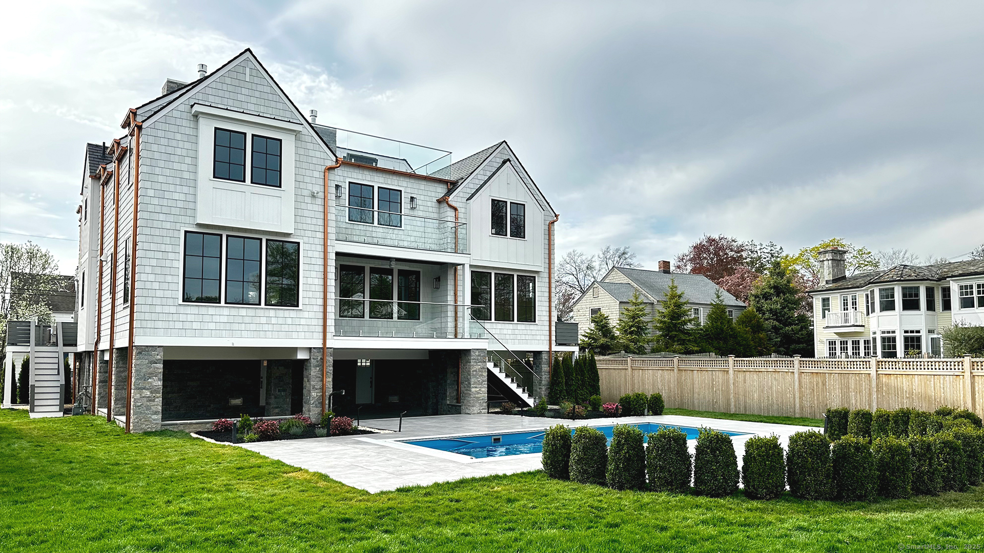 Apple Tree Trail, Westport, Connecticut - 5 Bedrooms  
5 Bathrooms  
15 Rooms - 