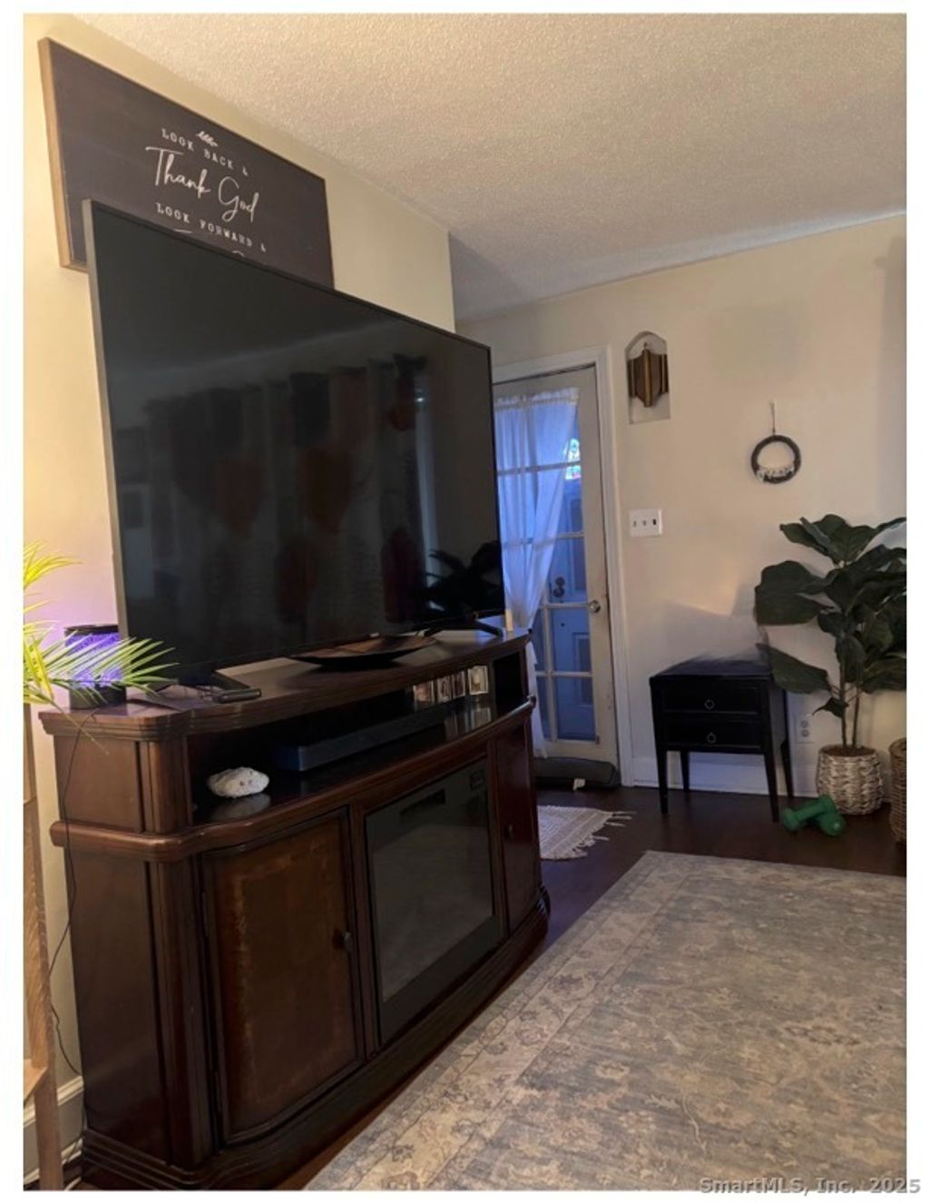 Photo of 167 Campfield Avenue, Hartford, CT 06114 (MLS # 24141766)