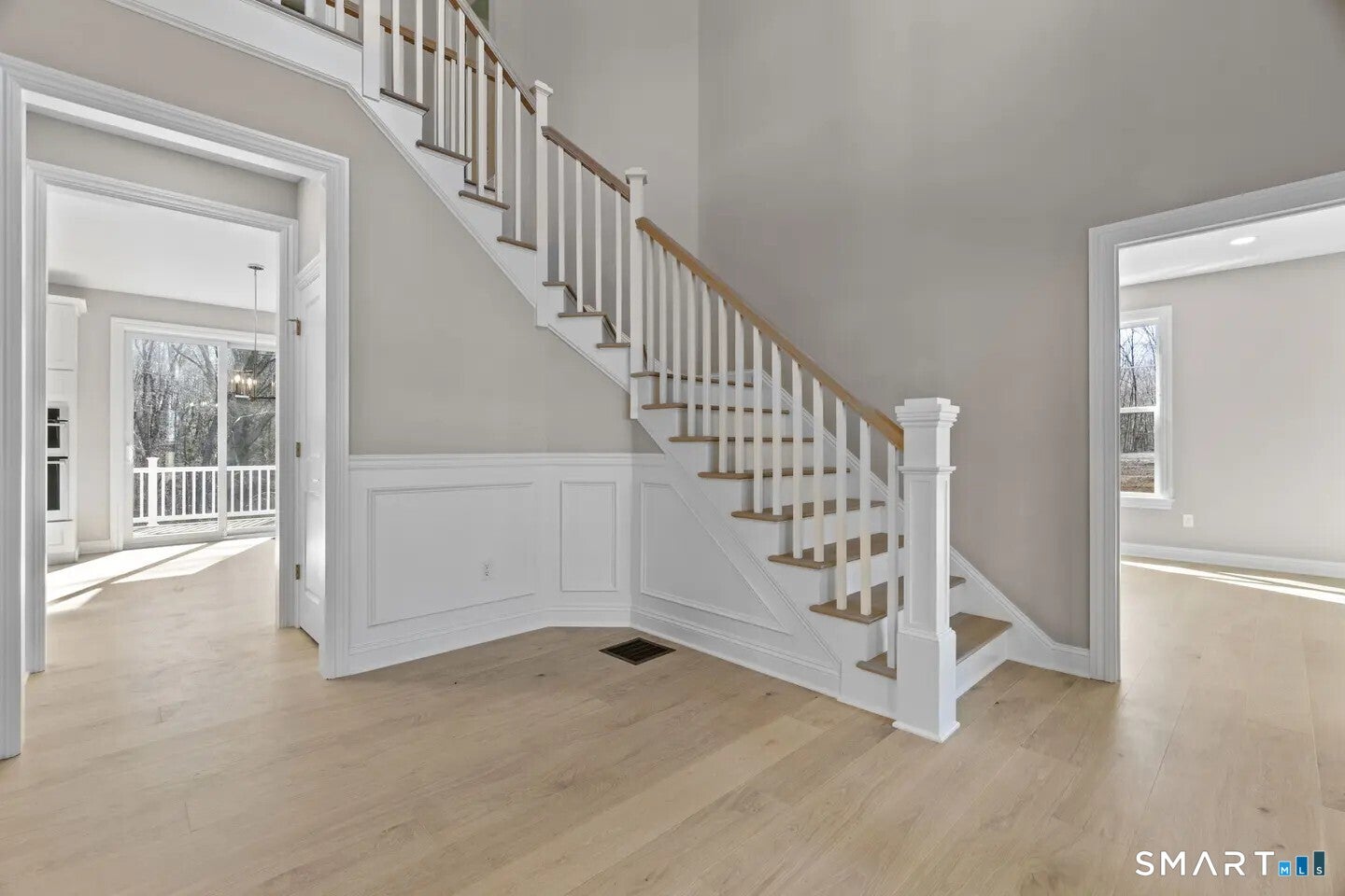 8 Twin Valley Road