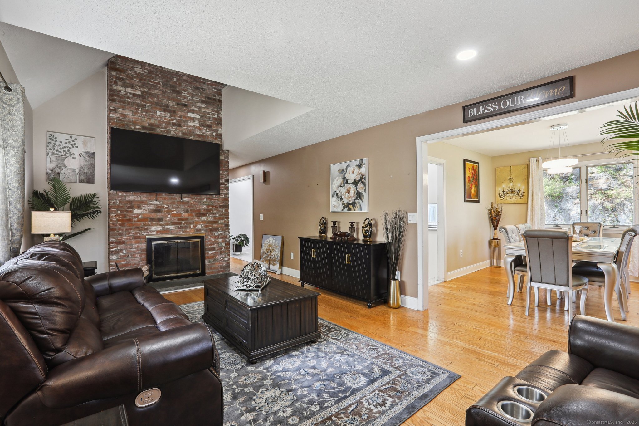 219 Robinwood Road, Waterbury, Connecticut image 7