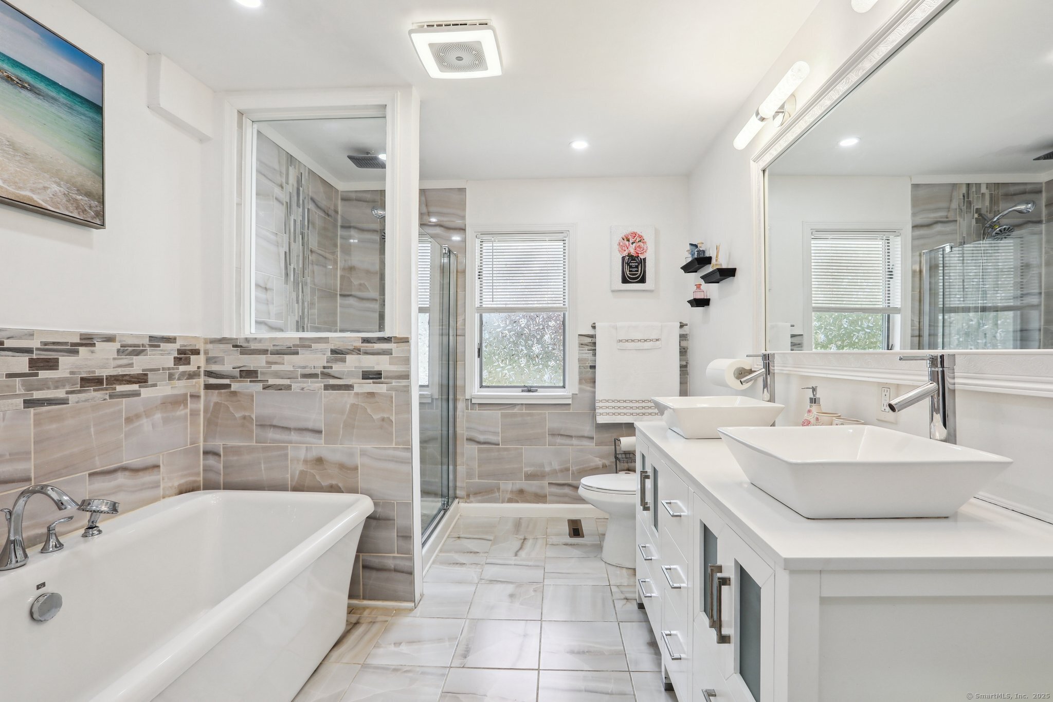 219 Robinwood Road, Waterbury, Connecticut image 11